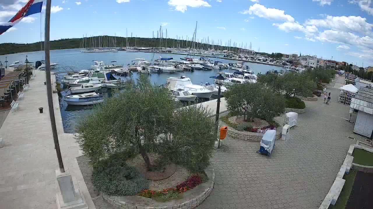 Pirovac Coast & Marine Live Cam - Pirovac, Općina Pirovac, Šibenik-Knin, Croatia