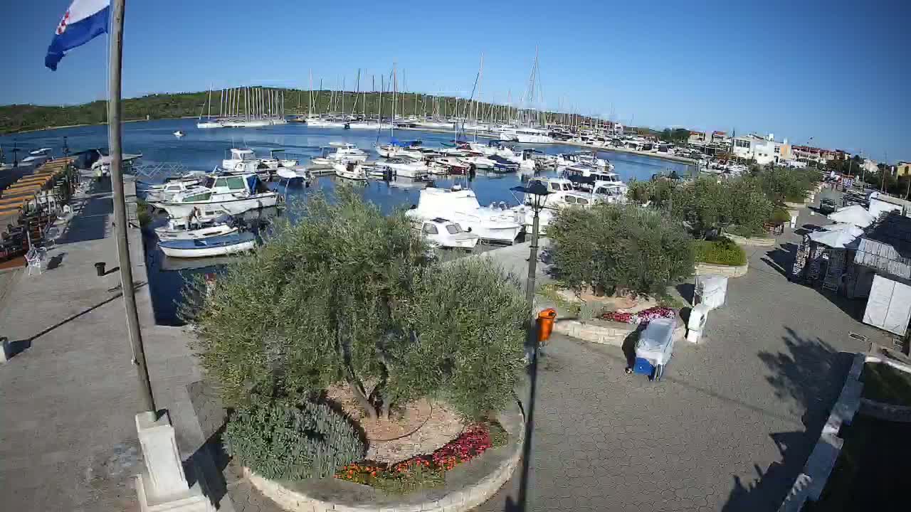 Pirovac Coast & Marine Live Cam - Pirovac, Općina Pirovac, Šibenik-Knin, Croatia