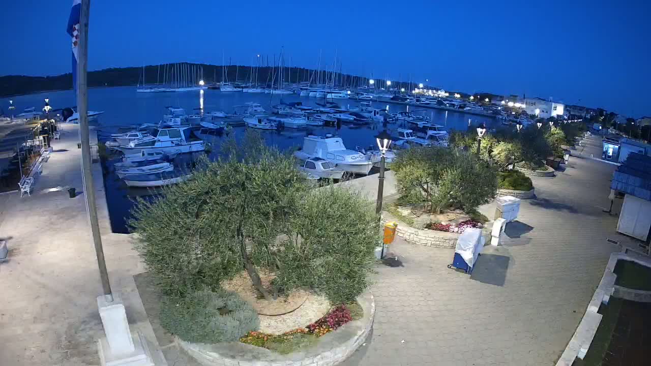 Pirovac Coast & Marine Live Cam - Pirovac, Općina Pirovac, Šibenik-Knin, Croatia
