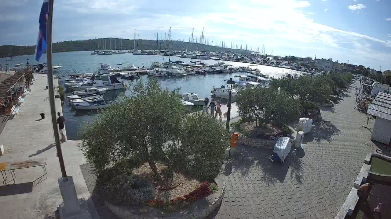 Pirovac Coast & Marine Live Cam - Pirovac, Općina Pirovac, Šibenik-Knin, Croatia