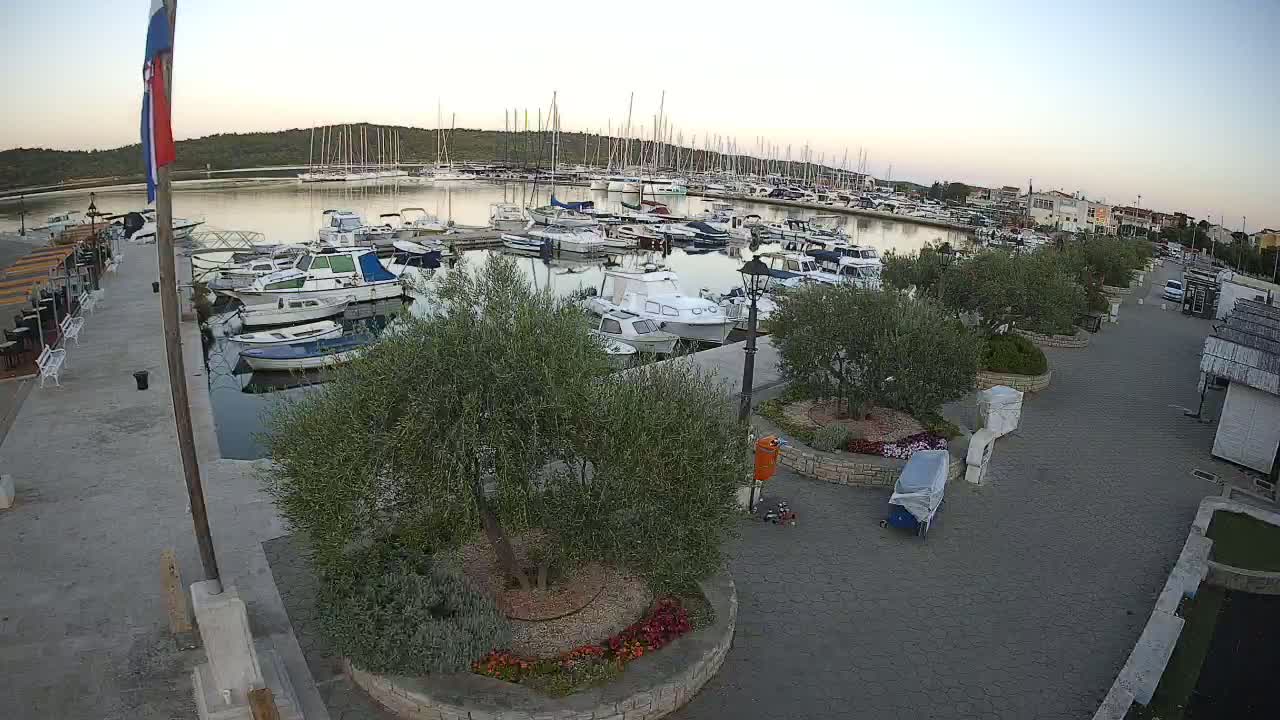 Pirovac Coast & Marine Live Cam - Pirovac, Općina Pirovac, Šibenik-Knin, Croatia