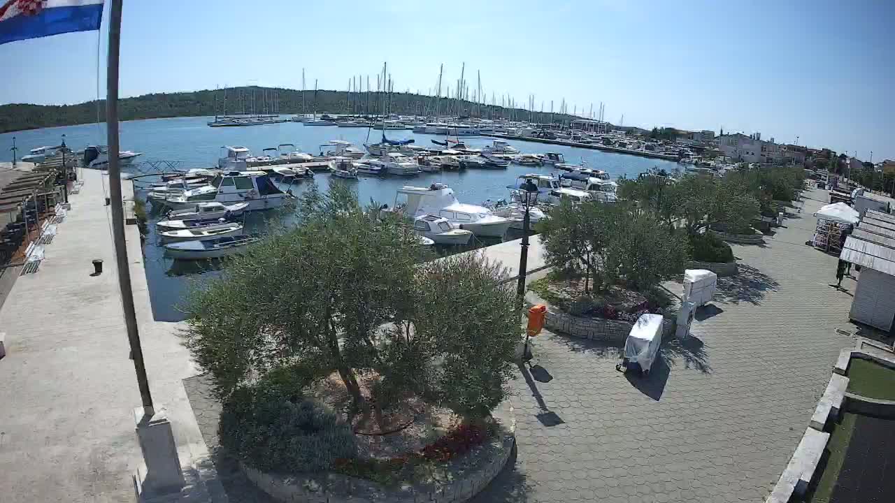 Pirovac Coast & Marine Live Cam - Pirovac, Općina Pirovac, Šibenik-Knin, Croatia