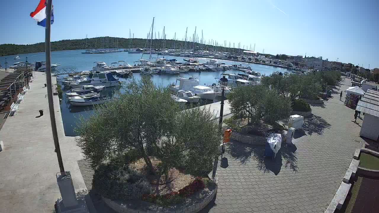 Pirovac Coast & Marine Live Cam - Pirovac, Općina Pirovac, Šibenik-Knin, Croatia