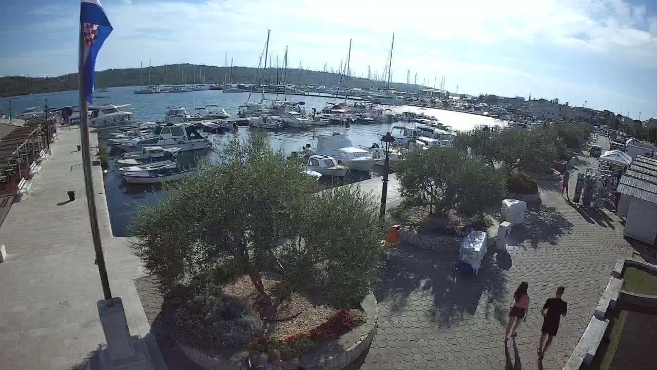 Pirovac Coast & Marine Live Cam - Pirovac, Općina Pirovac, Šibenik-Knin, Croatia