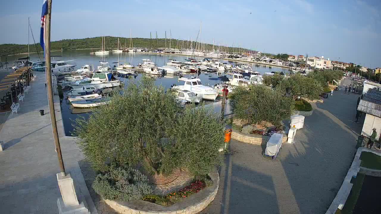 Pirovac Coast & Marine Live Cam - Pirovac, Općina Pirovac, Šibenik-Knin, Croatia