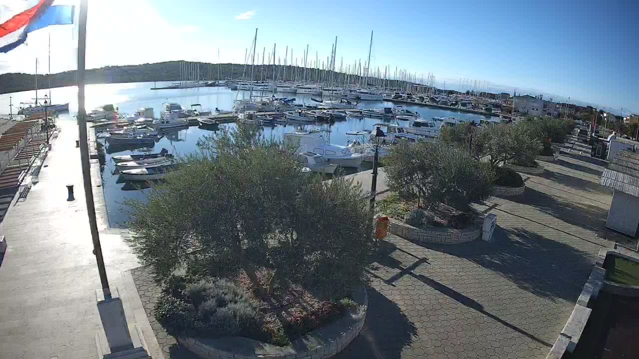 Pirovac Coast & Marine Live Cam - Pirovac, Općina Pirovac, Šibenik-Knin, Croatia