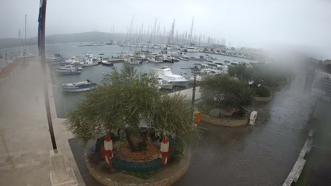 Pirovac Coast & Marine Live Cam - Pirovac, Općina Pirovac, Šibenik-Knin, Croatia