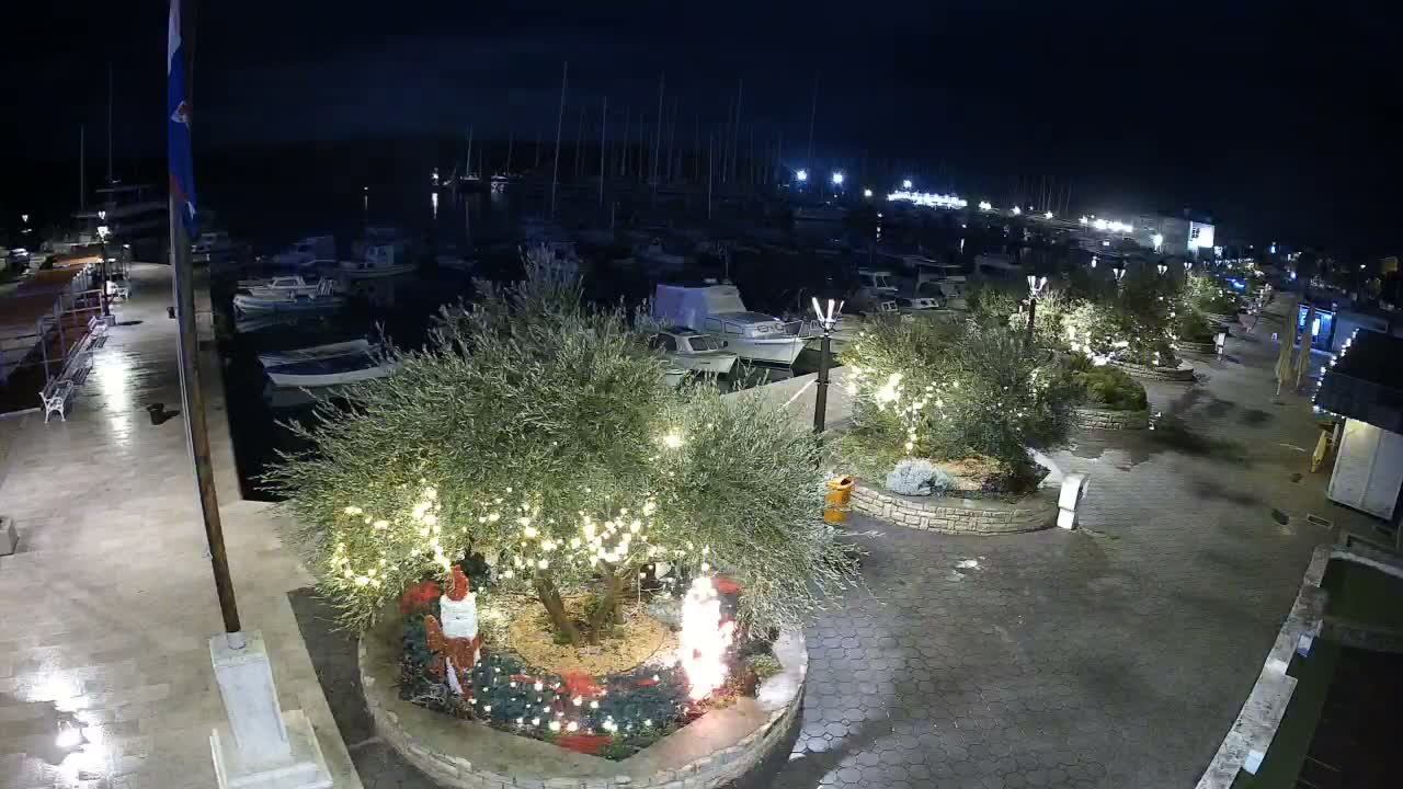Pirovac Coast & Marine Live Cam - Pirovac, Općina Pirovac, Šibenik-Knin, Croatia
