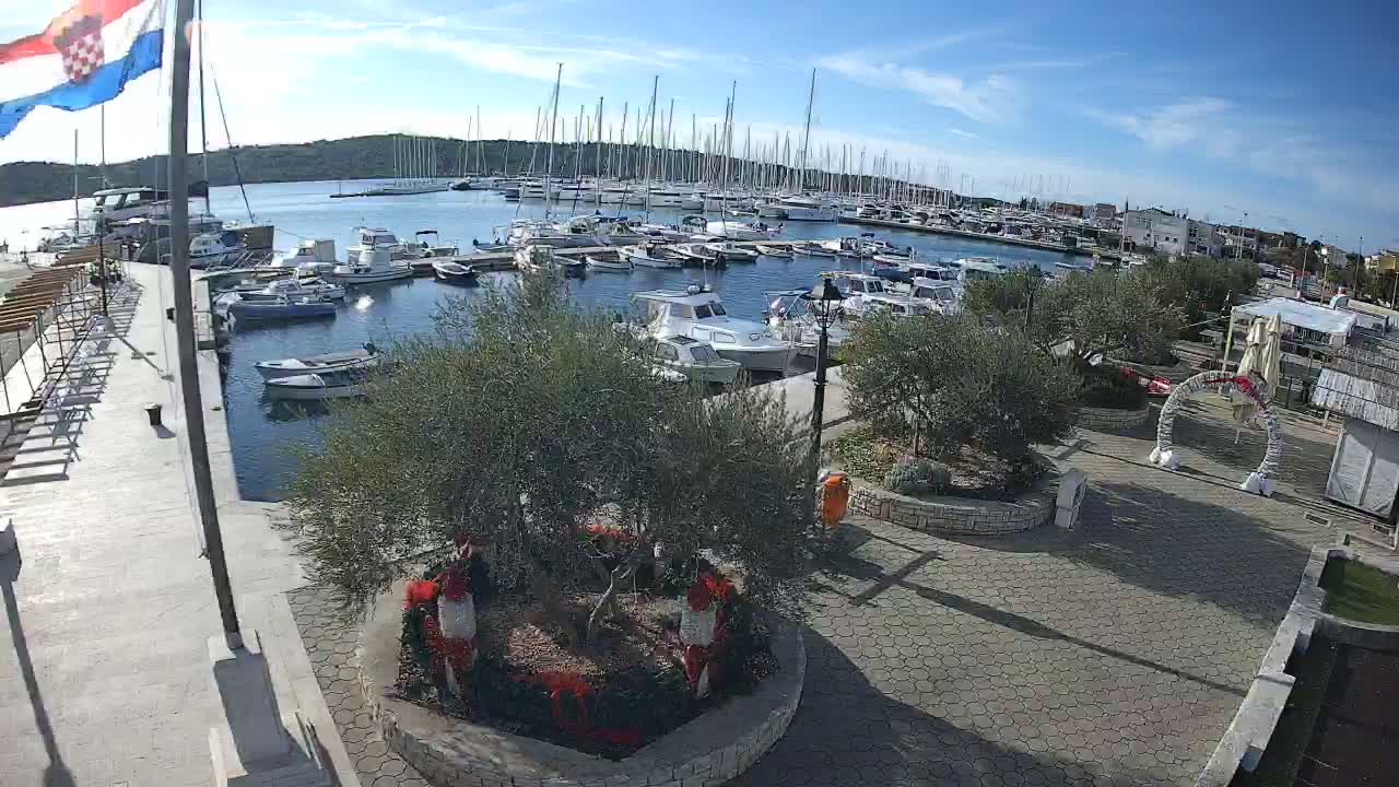 Pirovac Coast & Marine Live Cam - Pirovac, Općina Pirovac, Šibenik-Knin, Croatia