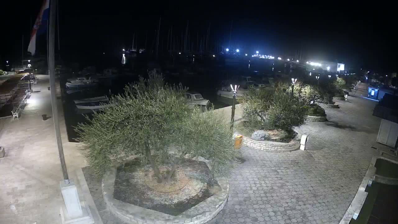 Pirovac Coast & Marine Live Cam - Pirovac, Općina Pirovac, Šibenik-Knin, Croatia