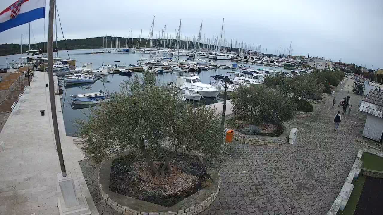 Pirovac Coast & Marine Live Cam - Pirovac, Općina Pirovac, Šibenik-Knin, Croatia