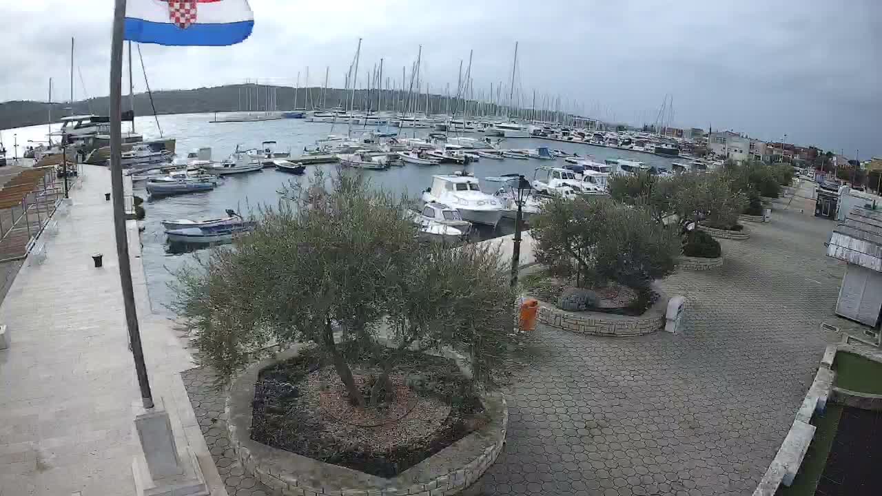 Pirovac Coast & Marine Live Cam - Pirovac, Općina Pirovac, Šibenik-Knin, Croatia