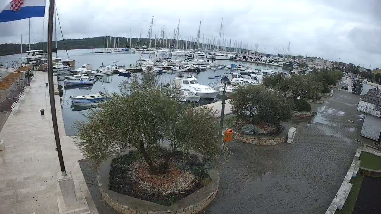 Pirovac Coast & Marine Live Cam - Pirovac, Općina Pirovac, Šibenik-Knin, Croatia