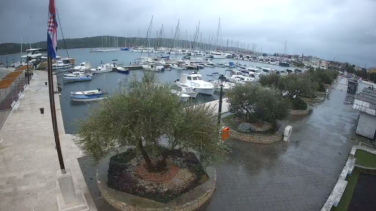 Pirovac Coast & Marine Live Cam - Pirovac, Općina Pirovac, Šibenik-Knin, Croatia
