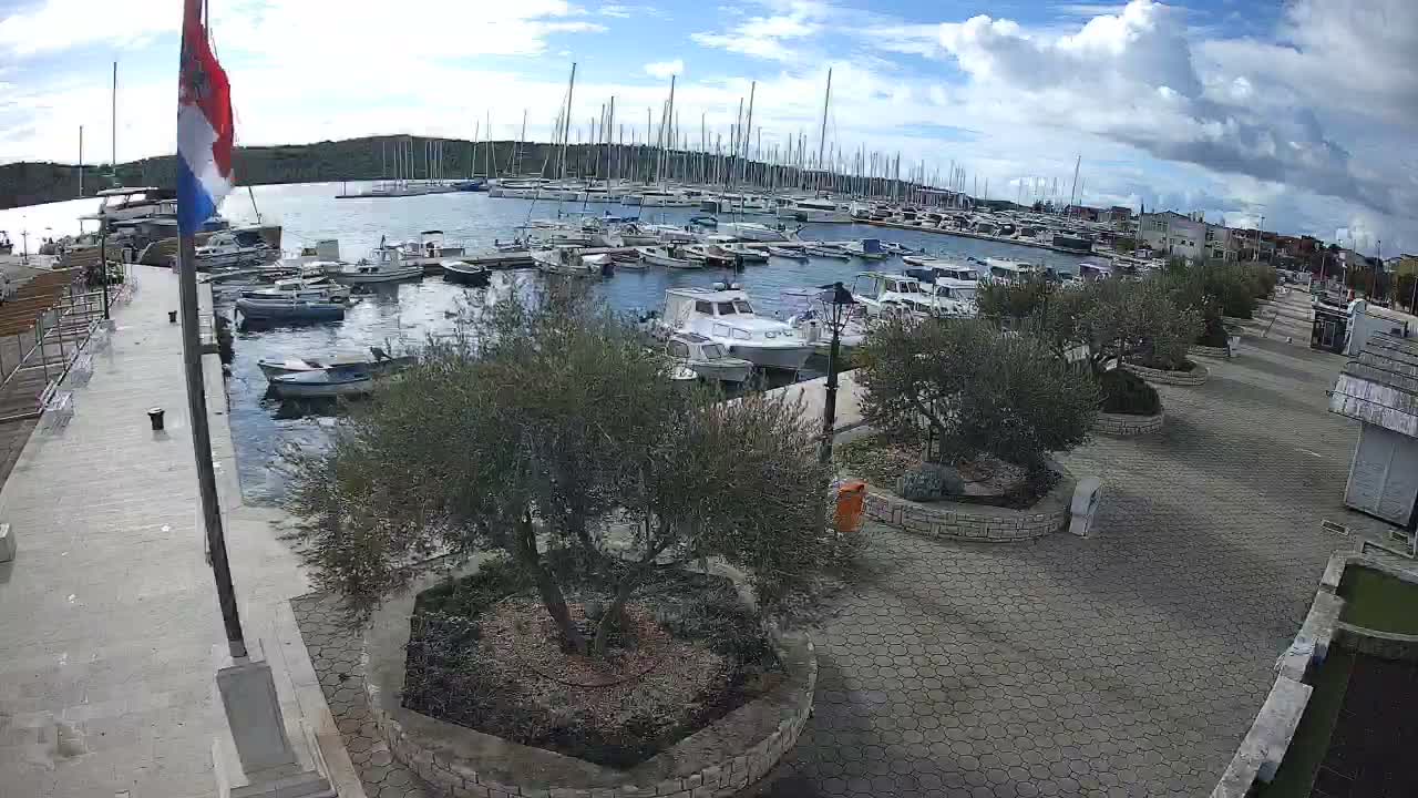 Pirovac Coast & Marine Live Cam - Pirovac, Općina Pirovac, Šibenik-Knin, Croatia