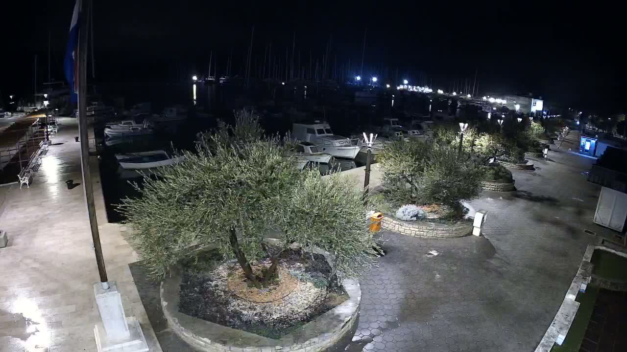 Pirovac Coast & Marine Live Cam - Pirovac, Općina Pirovac, Šibenik-Knin, Croatia