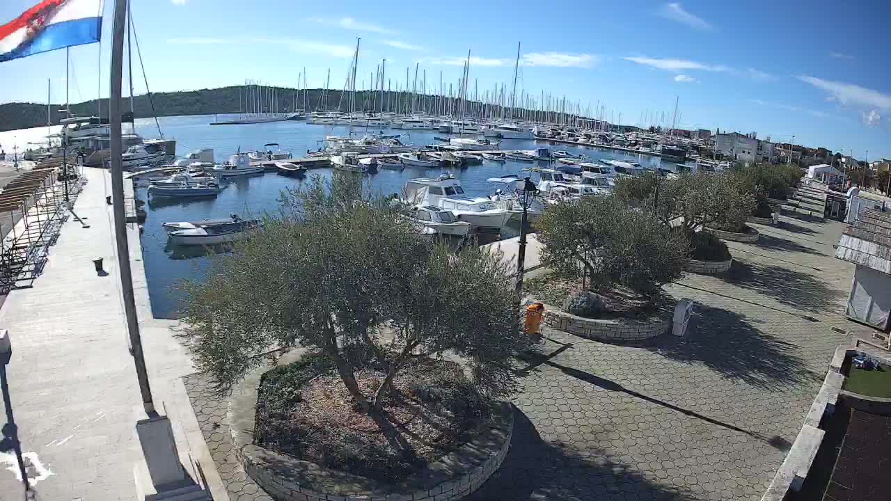 Pirovac Coast & Marine Live Cam - Pirovac, Općina Pirovac, Šibenik-Knin, Croatia