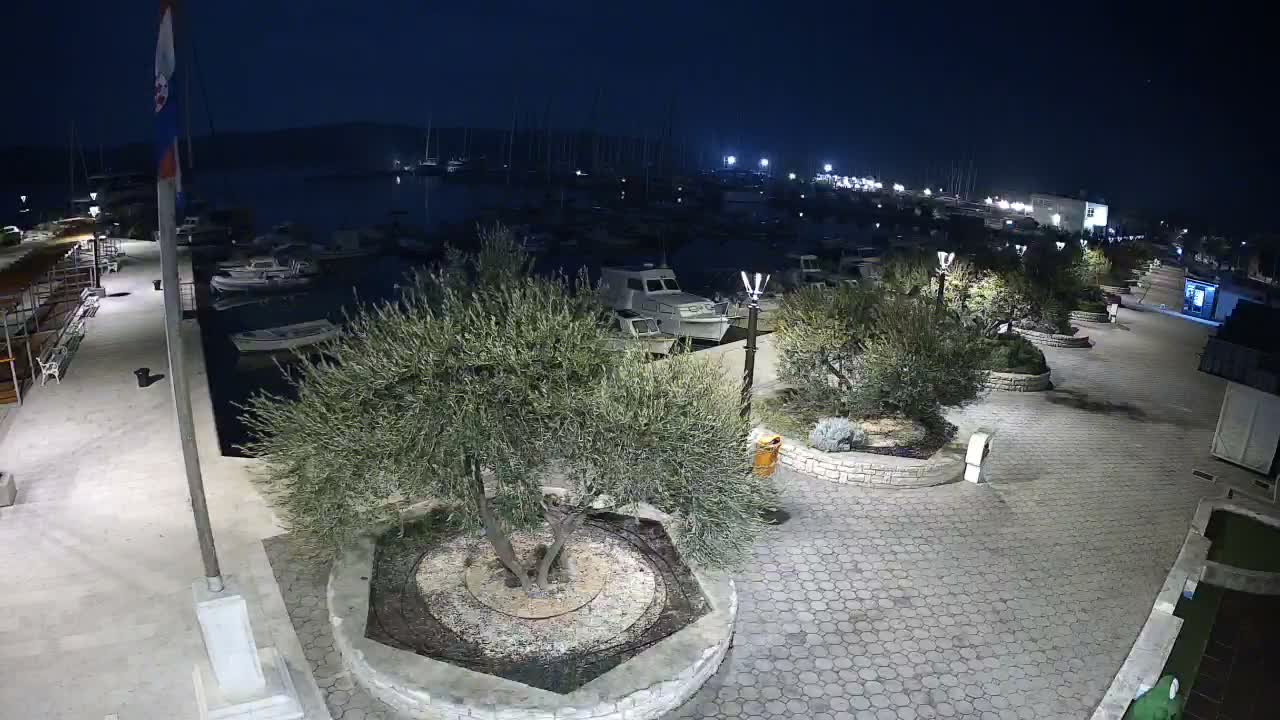 Pirovac Coast & Marine Live Cam - Pirovac, Općina Pirovac, Šibenik-Knin, Croatia
