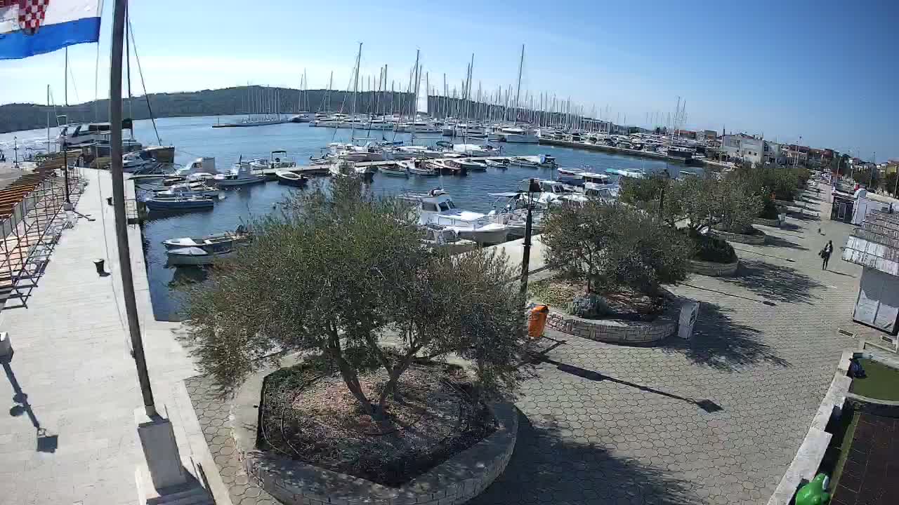 Pirovac Coast & Marine Live Cam - Pirovac, Općina Pirovac, Šibenik-Knin, Croatia
