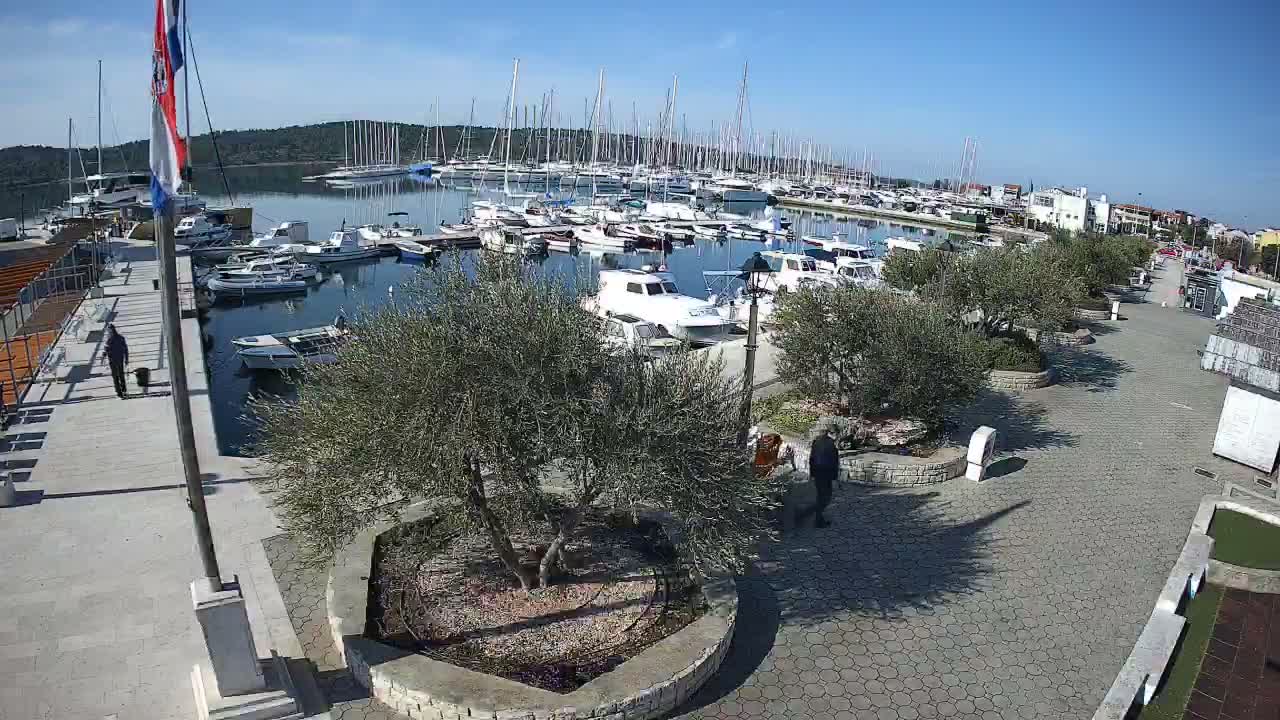 Pirovac Coast & Marine Live Cam - Pirovac, Općina Pirovac, Šibenik-Knin, Croatia