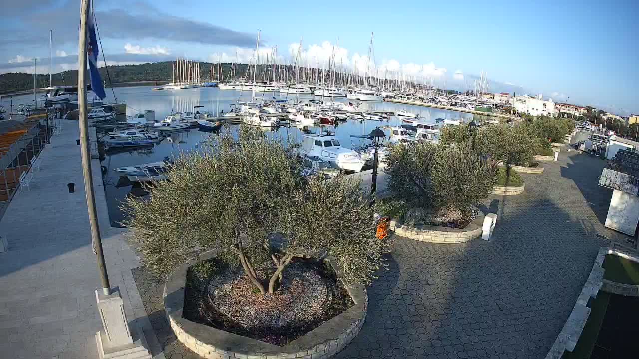 Pirovac Coast & Marine Live Cam - Pirovac, Općina Pirovac, Šibenik-Knin, Croatia