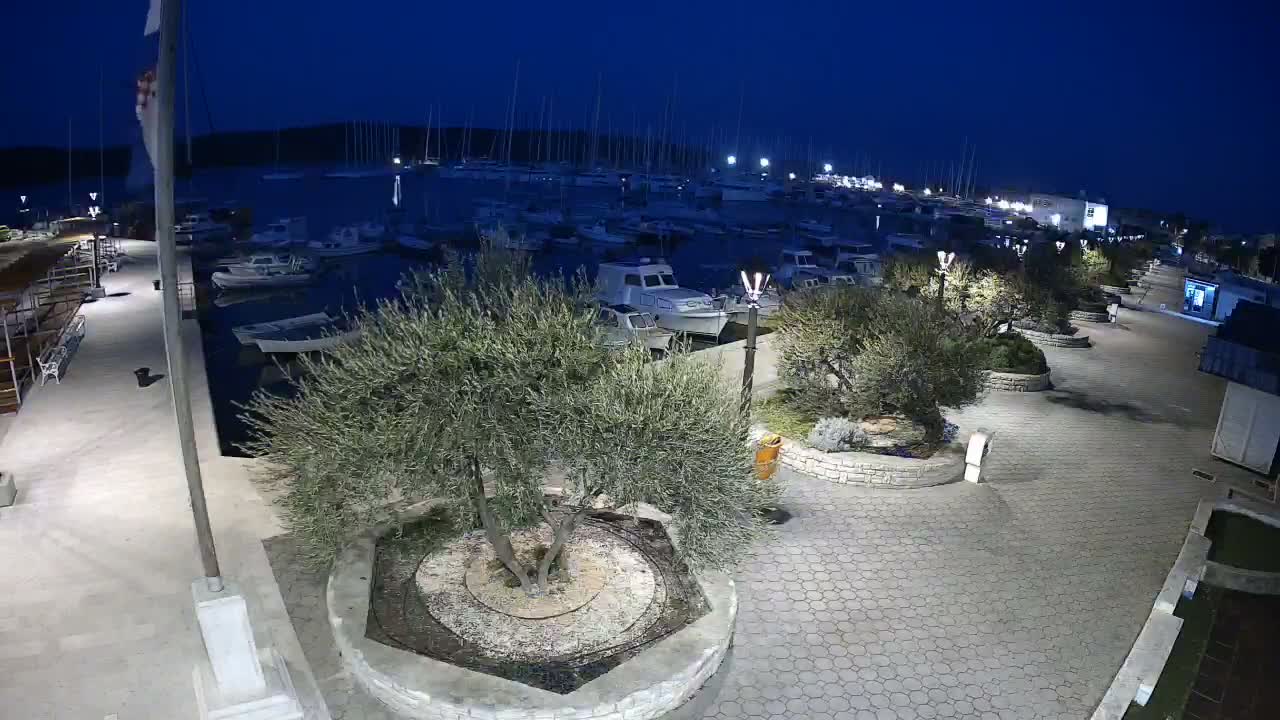 Pirovac Coast & Marine Live Cam - Pirovac, Općina Pirovac, Šibenik-Knin, Croatia