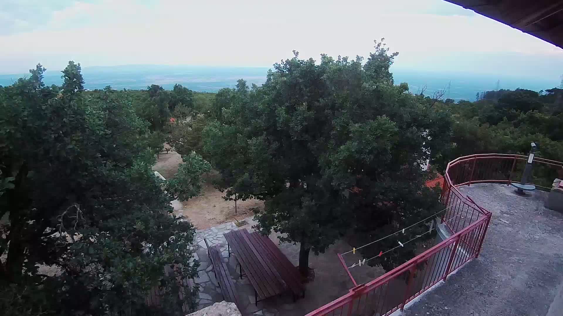 Promina Mountain (855m) Observation Deck Live Cam - Siverić, Grad Drnis, Šibenik-Knin, Croatia