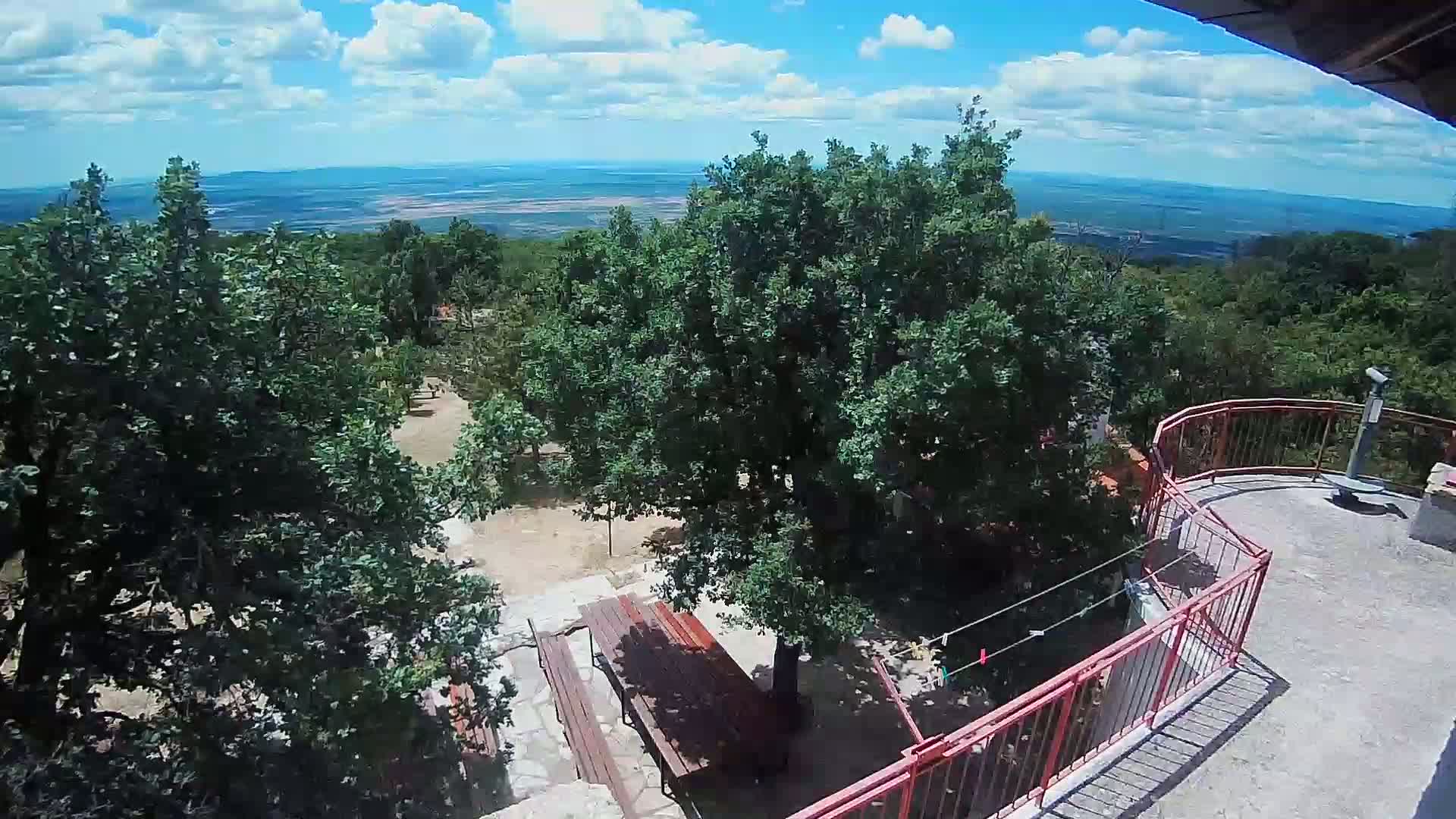 Promina Mountain (855m) Observation Deck Live Cam - Siverić, Grad Drnis, Šibenik-Knin, Croatia