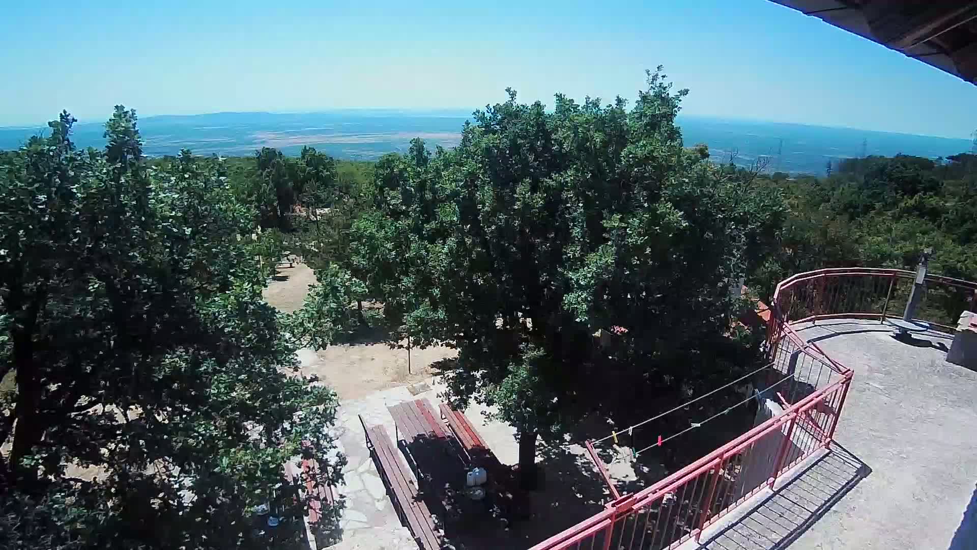 Promina Mountain (855m) Observation Deck Live Cam - Siverić, Grad Drnis, Šibenik-Knin, Croatia
