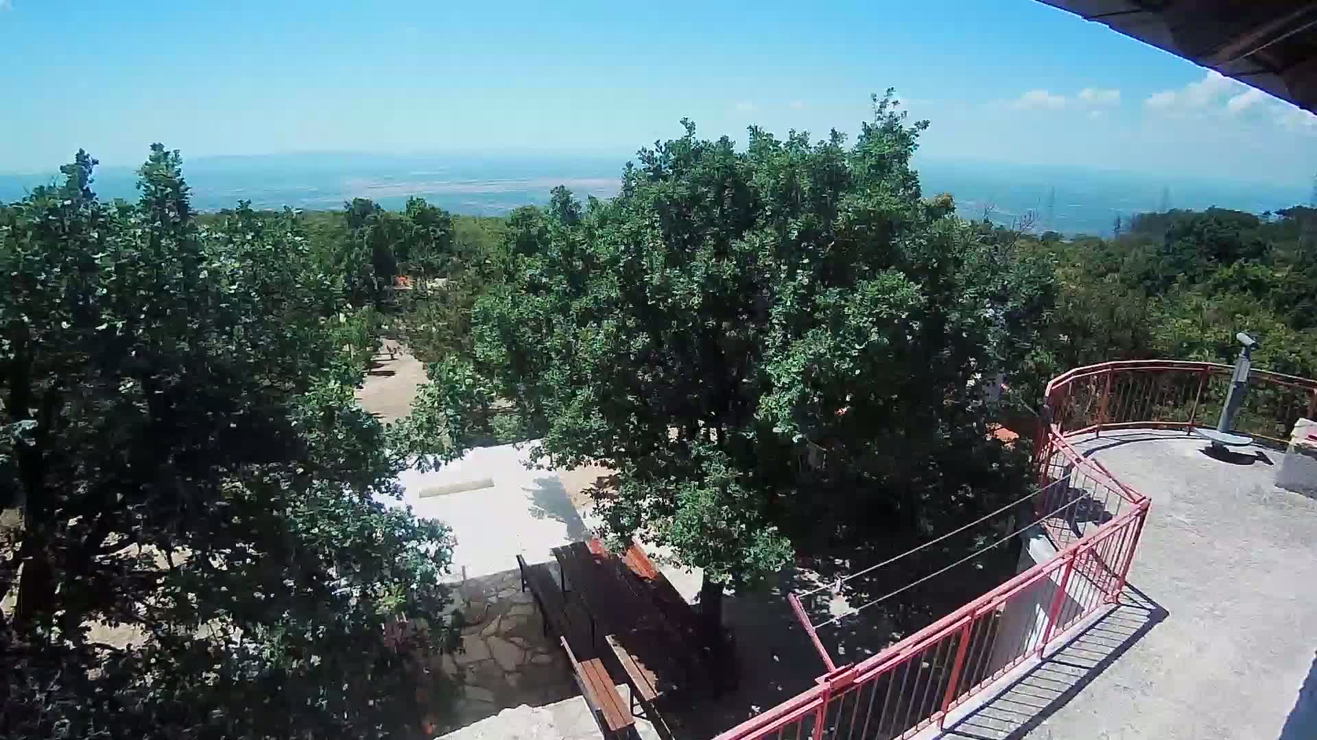 Promina Mountain (855m) Observation Deck Live Cam - Siverić, Grad Drnis, Šibenik-Knin, Croatia