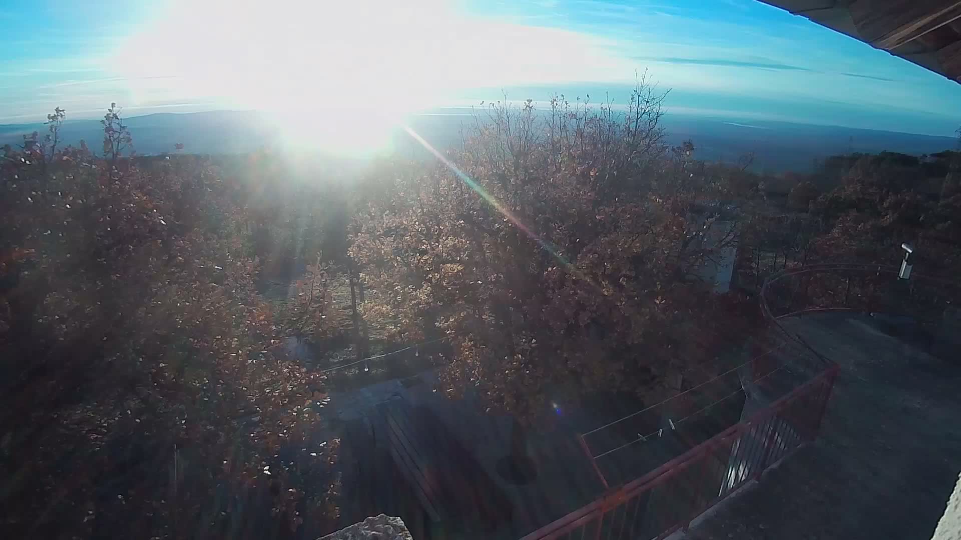 Promina Mountain (855m) Observation Deck Live Cam - Siverić, Grad Drnis, Šibenik-Knin, Croatia