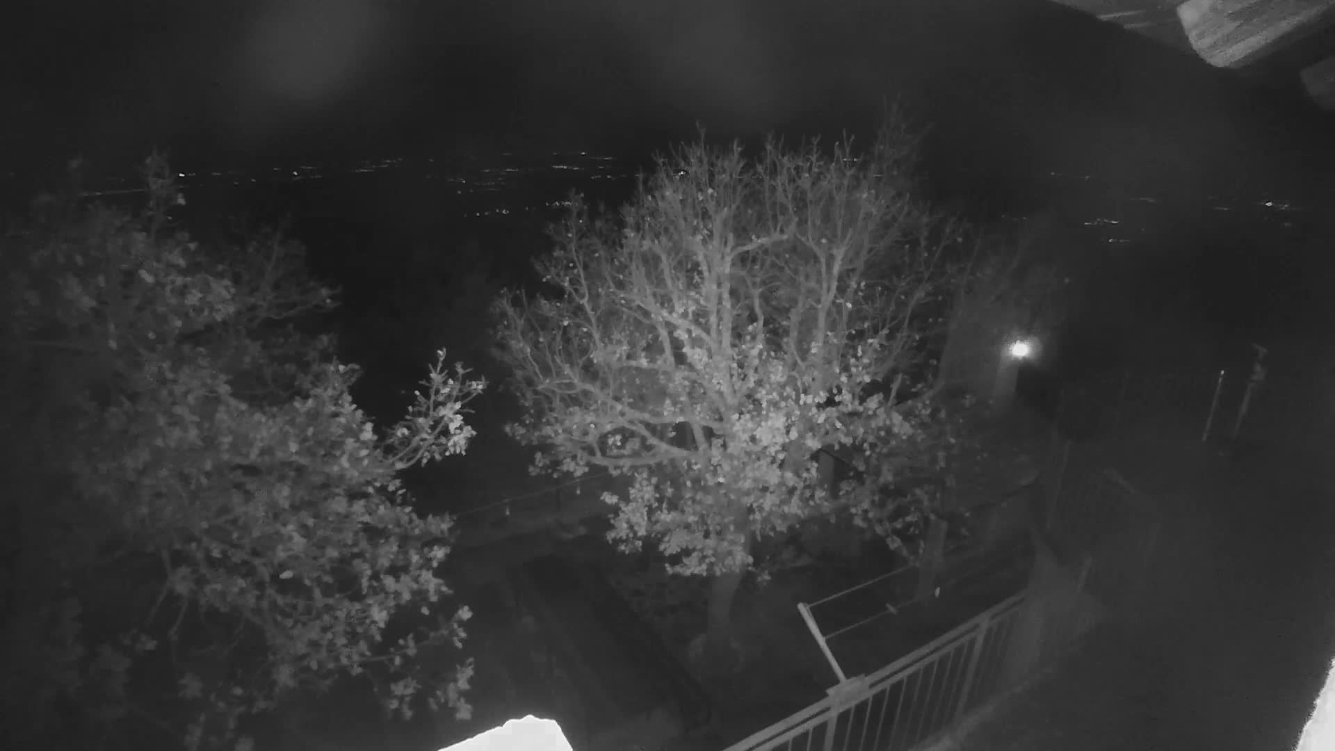 Promina Mountain (855m) Observation Deck Live Cam - Siverić, Grad Drnis, Šibenik-Knin, Croatia