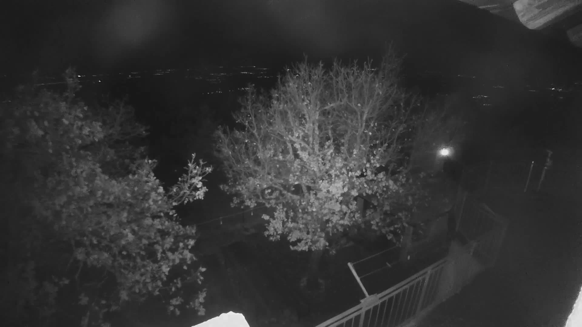 Promina Mountain (855m) Observation Deck Live Cam - Siverić, Grad Drnis, Šibenik-Knin, Croatia