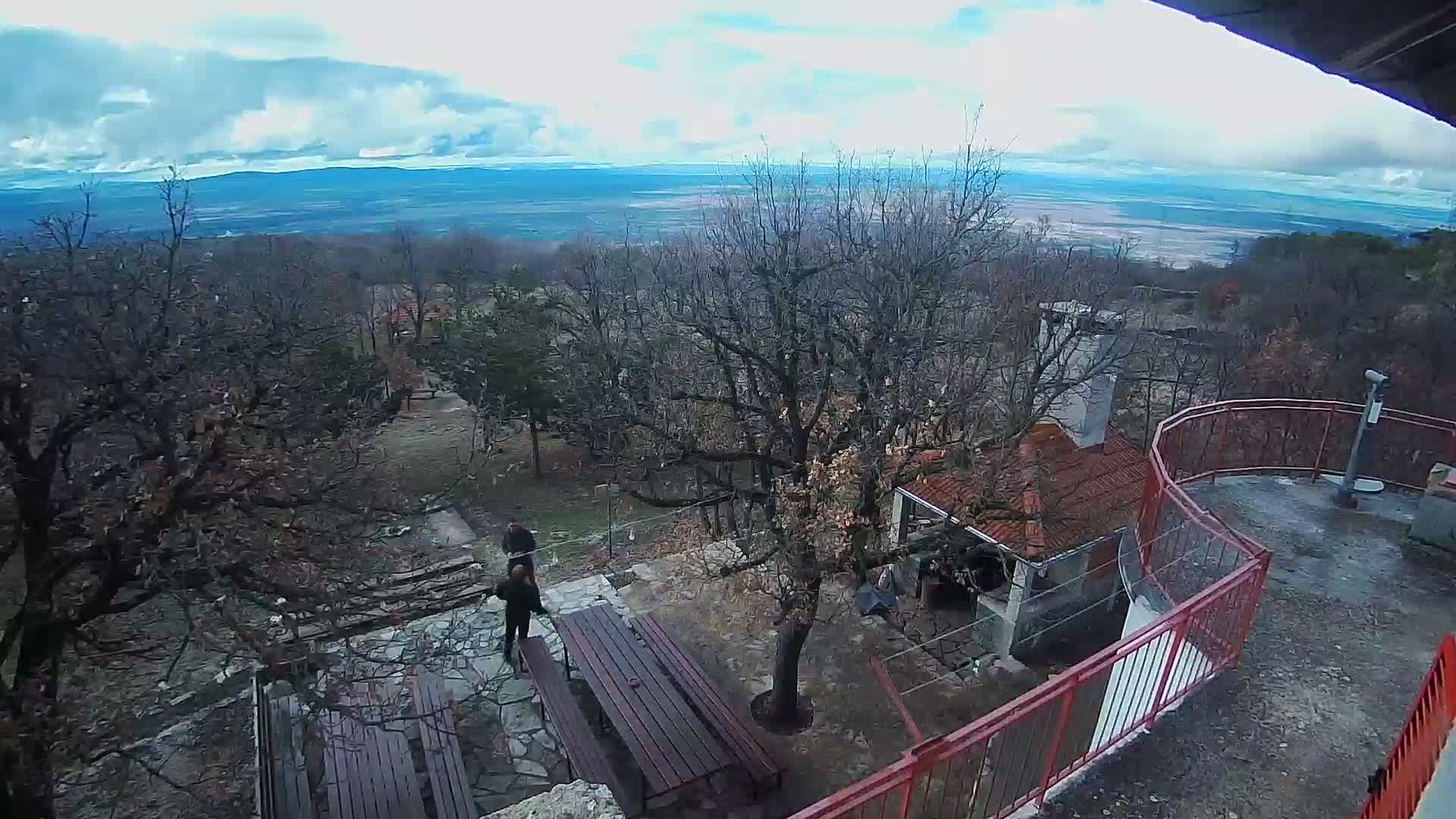 Promina Mountain (855m) Observation Deck Live Cam - Siverić, Grad Drnis, Šibenik-Knin, Croatia