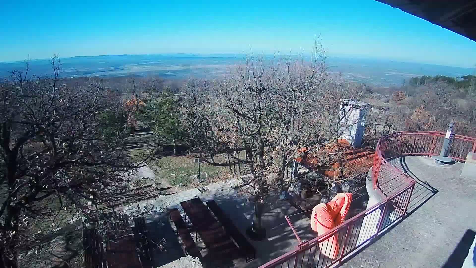 Promina Mountain (855m) Observation Deck Live Cam - Siverić, Grad Drnis, Šibenik-Knin, Croatia
