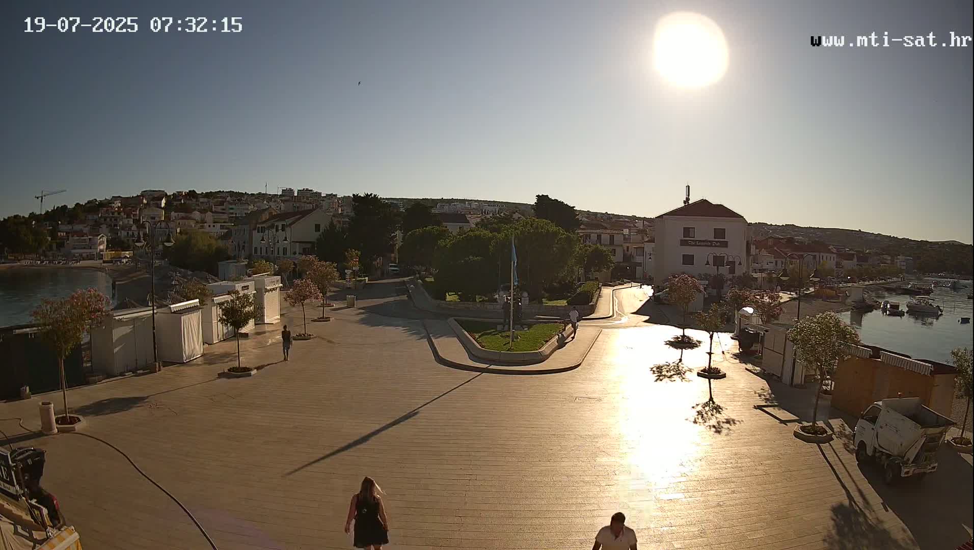 Primošten Town & Adriatic Coast Live Cam - Primosten, Općina Primošten, Šibenik-Knin, Croatia