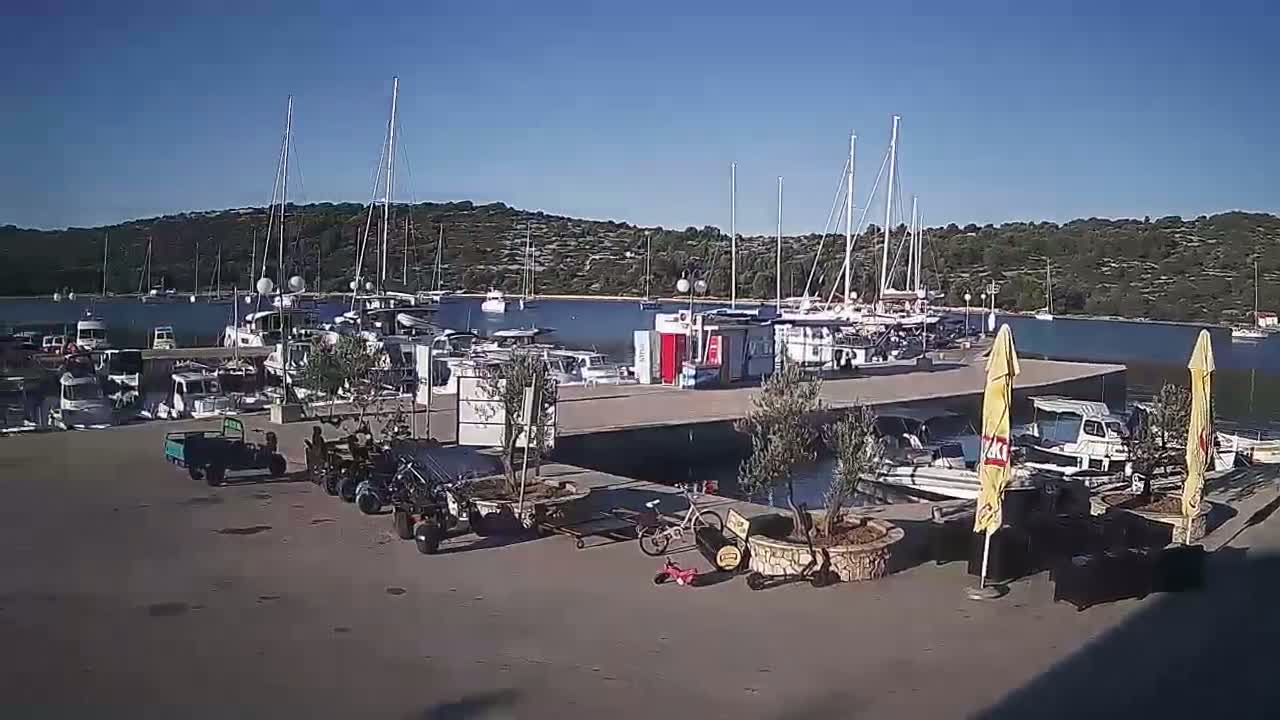 Otok Kaprije Island Village & Marine Live Cam - Karprije, Otok Kaprije, Šibenik-Knin, Croatia