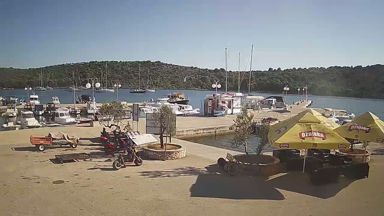 Otok Kaprije Island Village & Marine Live Cam - Karprije, Otok Kaprije, Šibenik-Knin, Croatia
