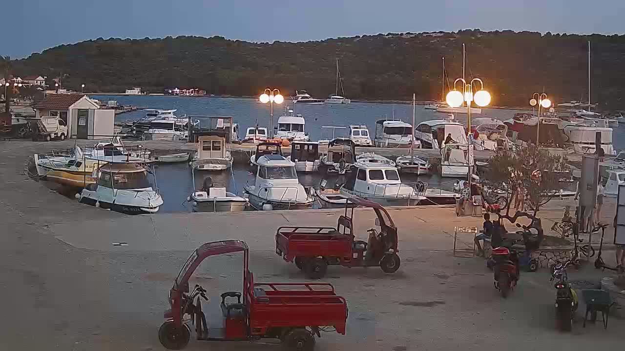 Otok Kaprije Island Village & Marine Live Cam - Karprije, Otok Kaprije, Šibenik-Knin, Croatia