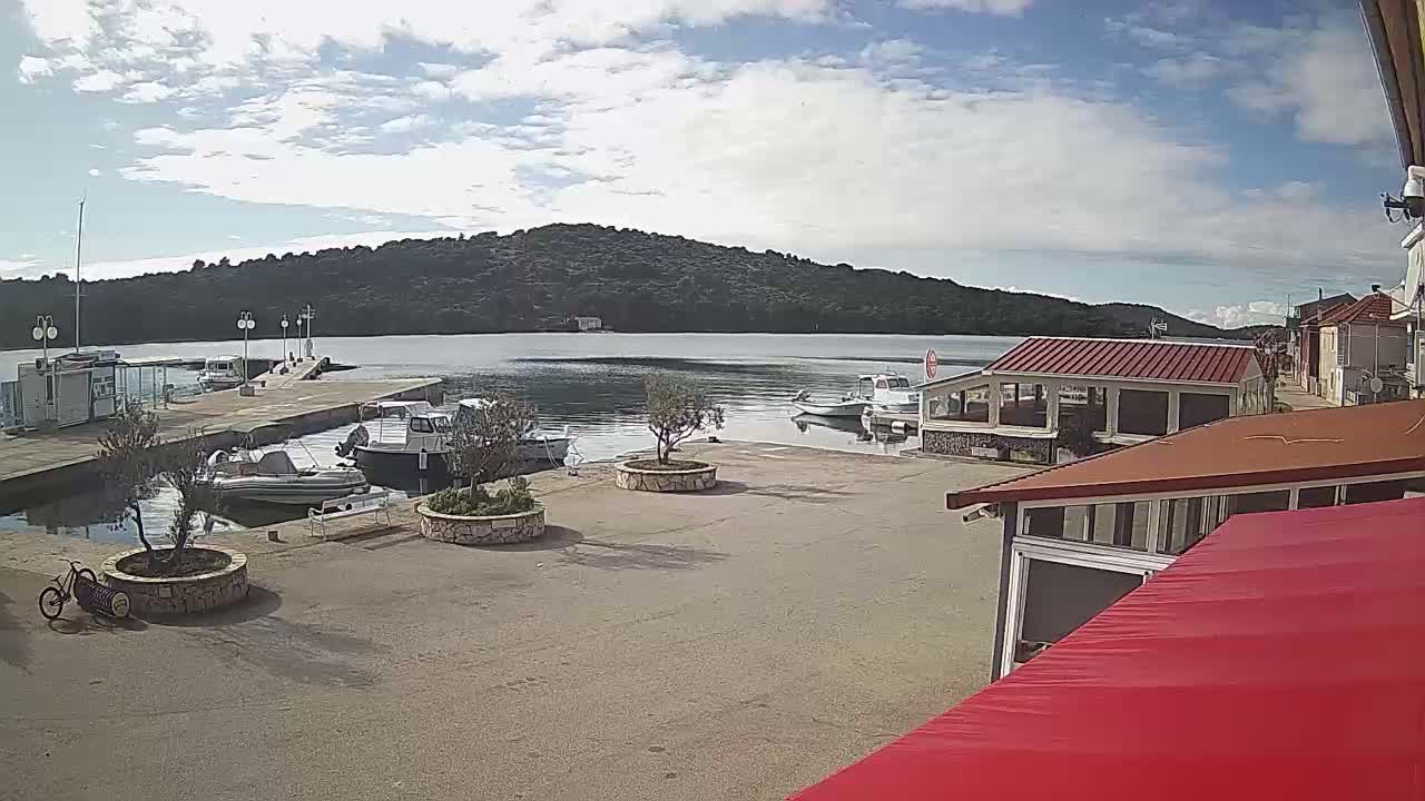 Otok Kaprije Island Village & Marine Live Cam - Karprije, Otok Kaprije, Šibenik-Knin, Croatia