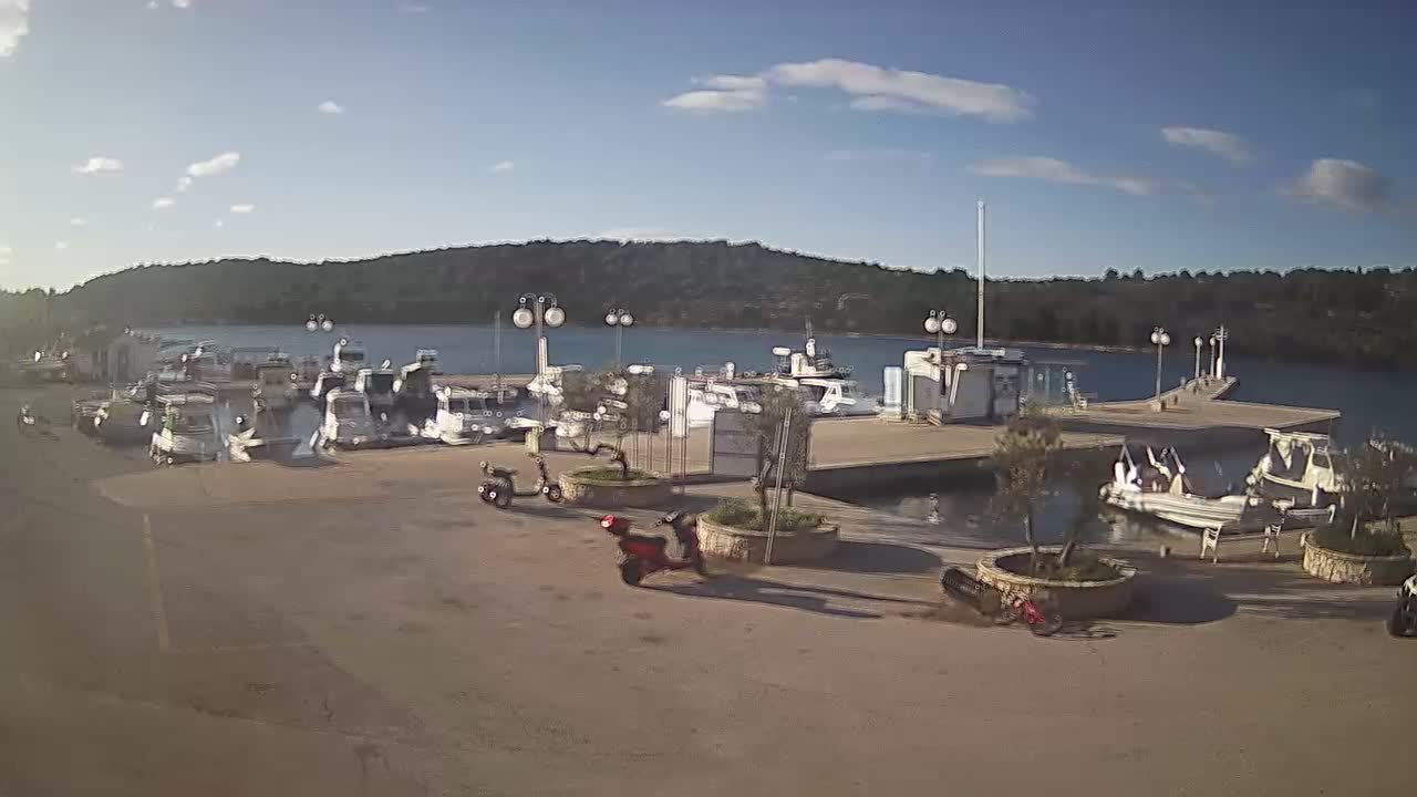 Otok Kaprije Island Village & Marine Live Cam - Karprije, Otok Kaprije, Šibenik-Knin, Croatia
