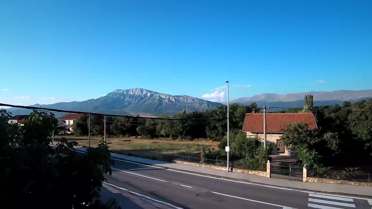 Dinara Mountain from Kijevo  Panaromic Live Cam -   Kijevo, Sbenik-Knin, Croatia