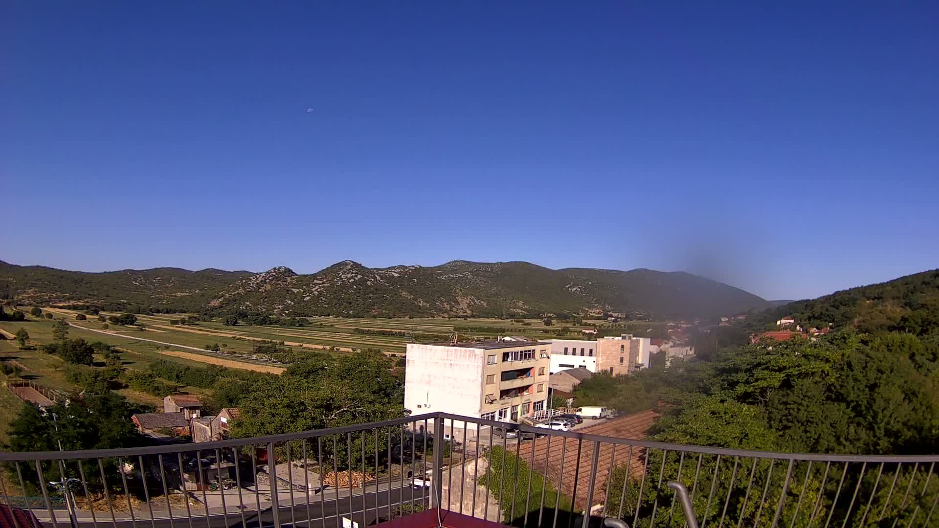 Muć Plain & Hills Donji Muc  Skyline Live Cam - Donji Muc, Muc, Split-Dalmatia, Croatia