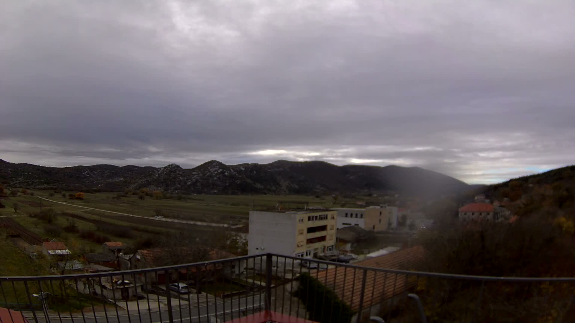 Muć Plain & Hills Donji Muc  Skyline Live Cam - Donji Muc, Muc, Split-Dalmatia, Croatia