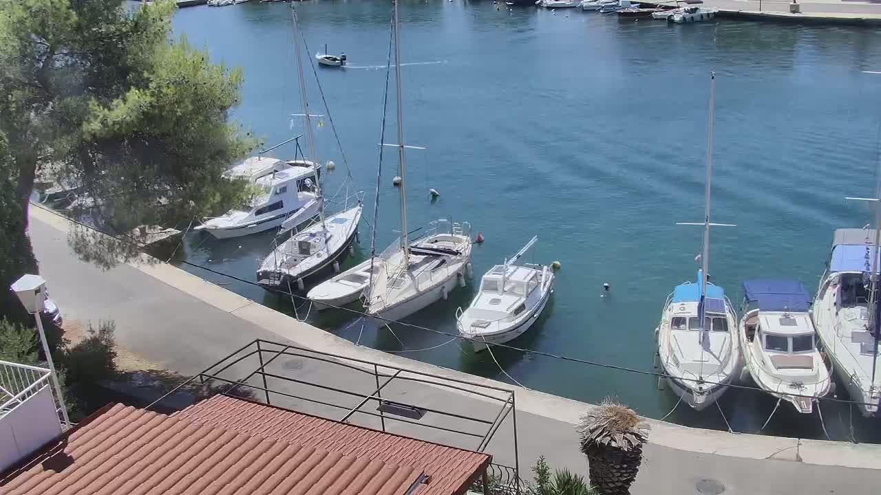 Otok Hvar Island ,Vrboska Village & ACI Port Vrboska Live Cam - Vrboska, Jelsa, Split-Dalmatia, Croatia
