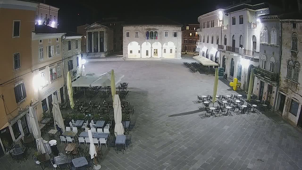 Pula, Trg Forum Square Live Cam - Arena, Pula, Istria, Croatia