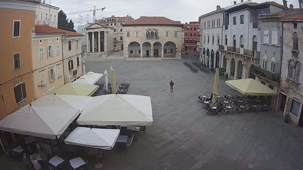 Pula, Trg Forum Square Live Cam - Arena, Pula, Istria, Croatia