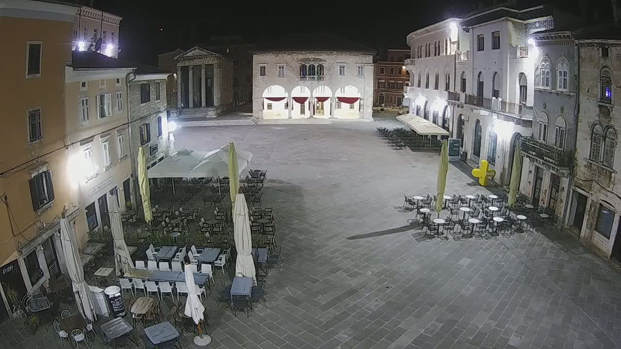 Pula, Trg Forum Square Live Cam - Arena, Pula, Istria, Croatia