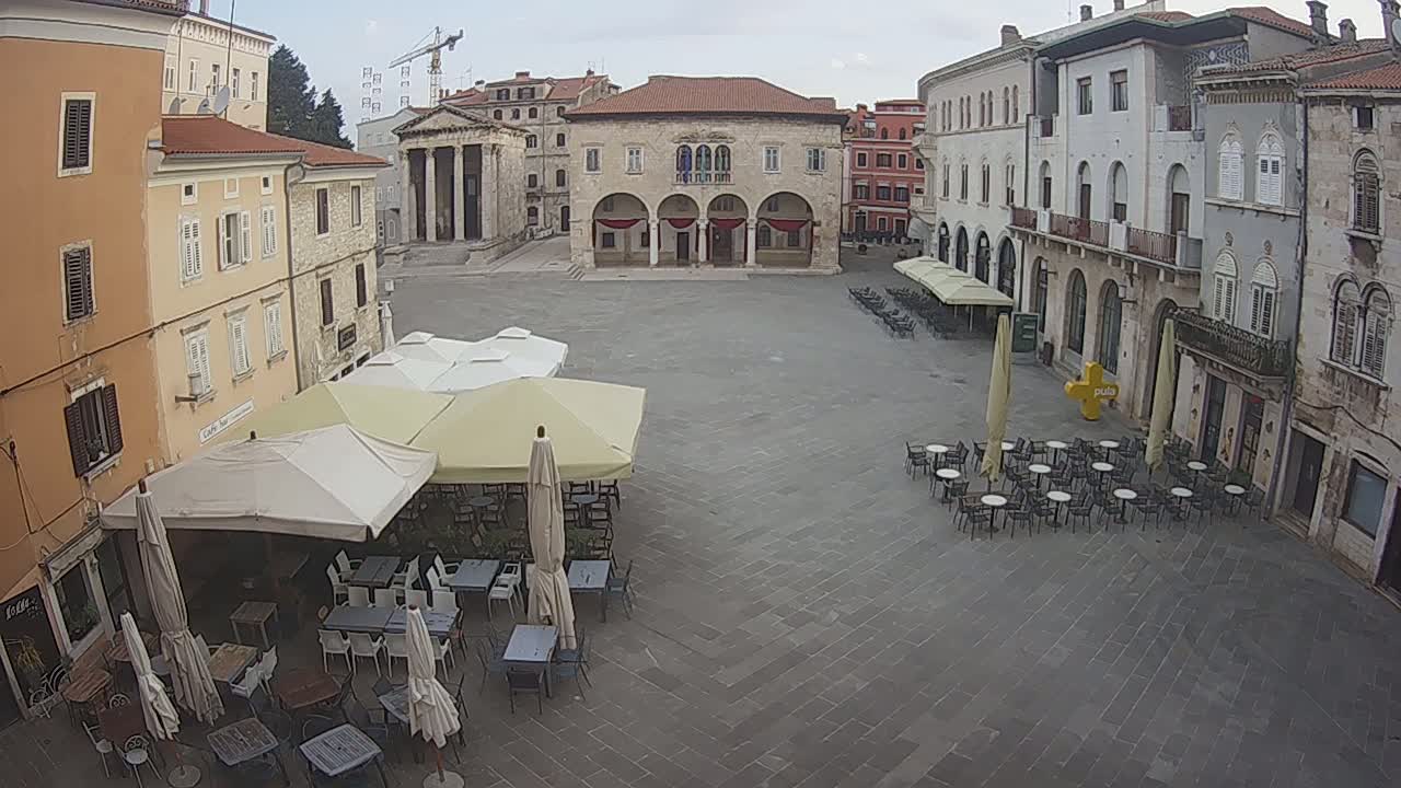 Pula, Trg Forum Square Live Cam - Arena, Pula, Istria, Croatia