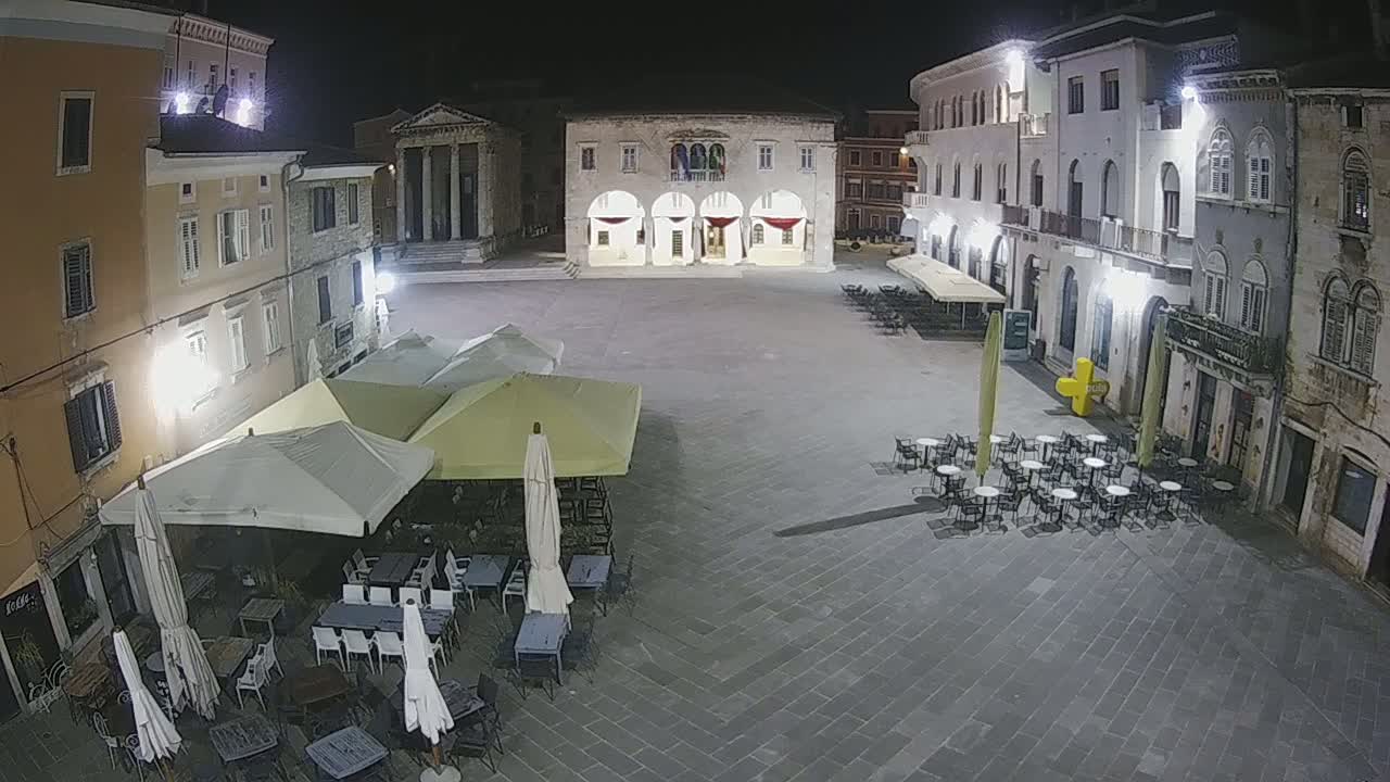Pula, Trg Forum Square Live Cam - Arena, Pula, Istria, Croatia